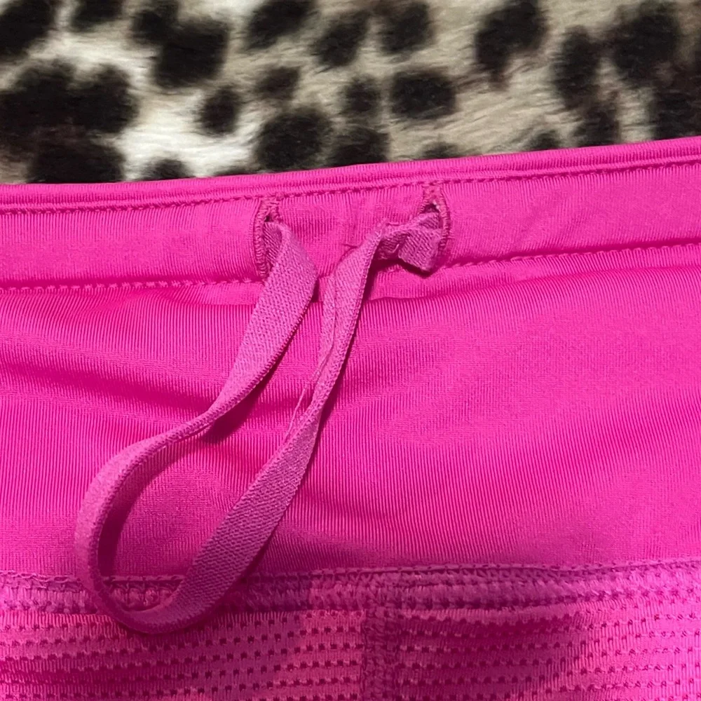 Athleta size Medium women’s hot pink layered skort - Picture 7 of 9